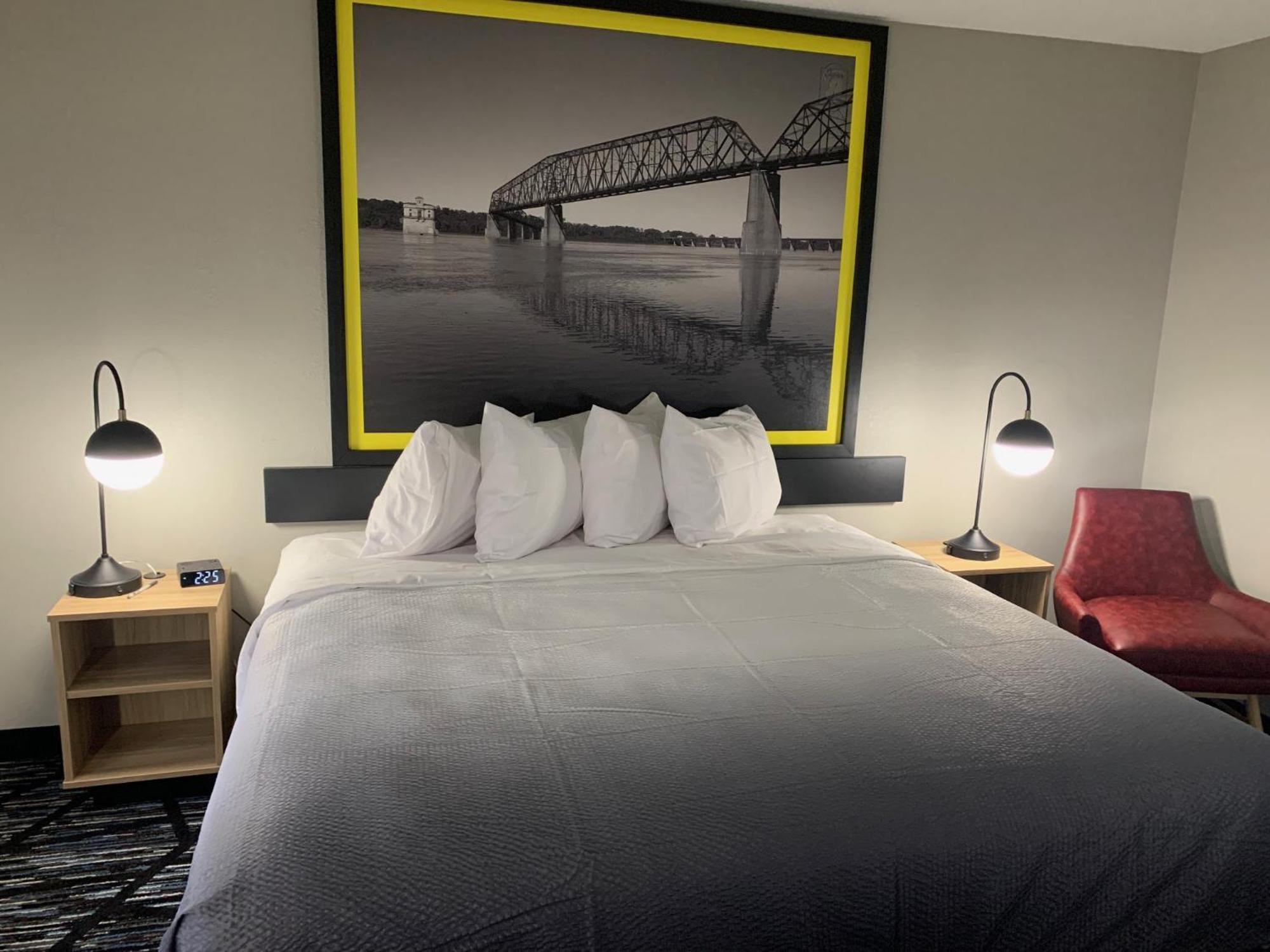 Super 8 By Wyndham Kirksville-University Area 外观 照片