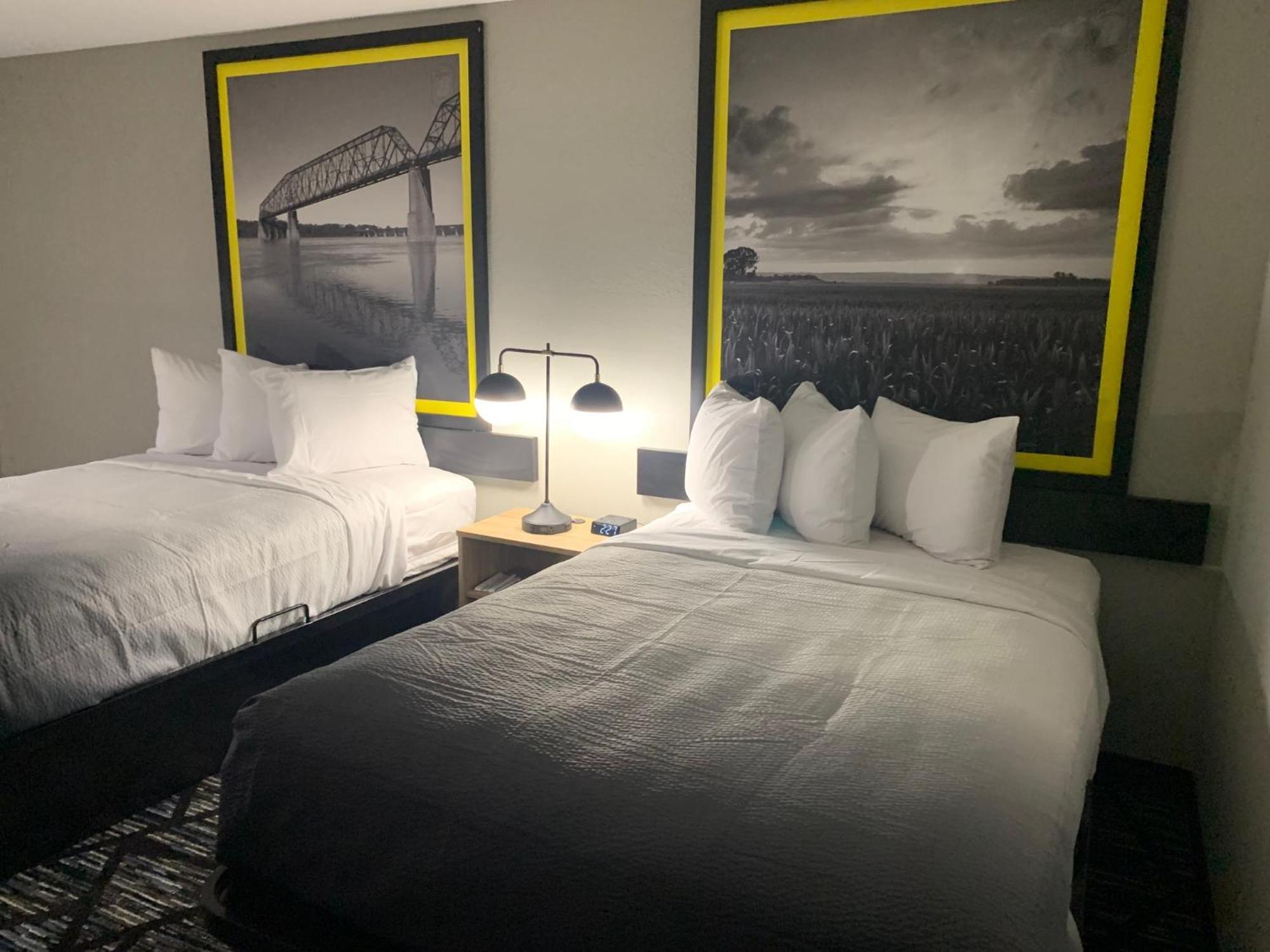 Super 8 By Wyndham Kirksville-University Area 外观 照片