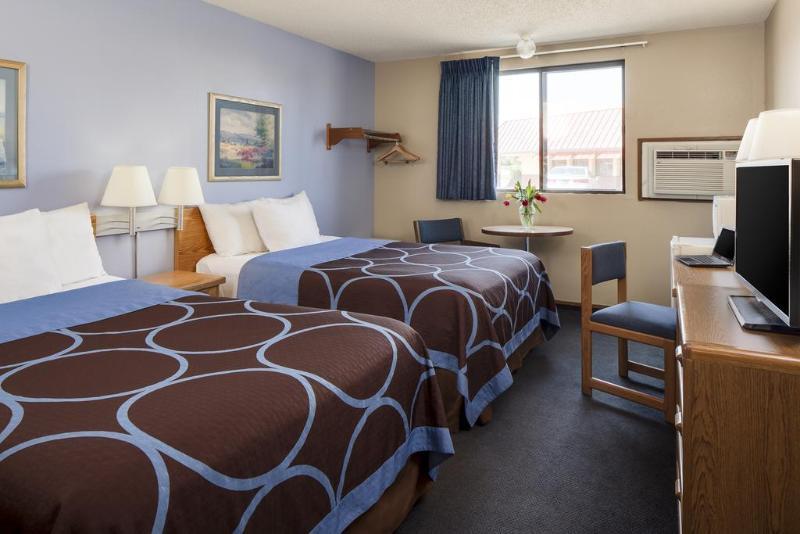 Super 8 By Wyndham Kirksville-University Area 外观 照片
